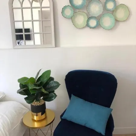 Appartamento Le Bahia Centre La Brèche Wifi Linge De Pressing Niort