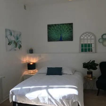 Le Bahia Centre La Breche Wifi Linge De Pressing Apartment