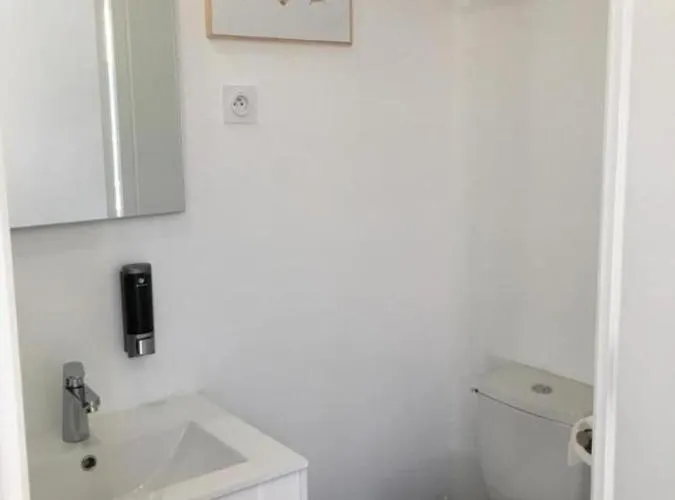 Le Bahia Centre La Breche Wifi Linge De Pressing *