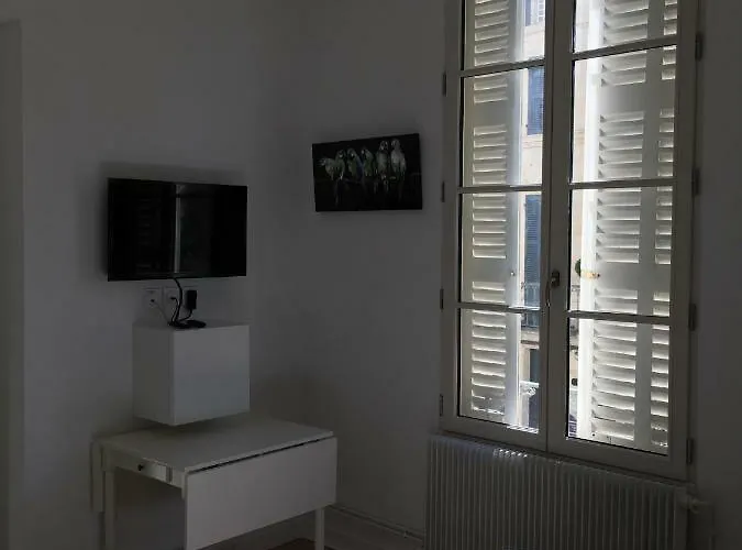 公寓 Le Bahia Centre La Breche Wifi Linge De Pressing